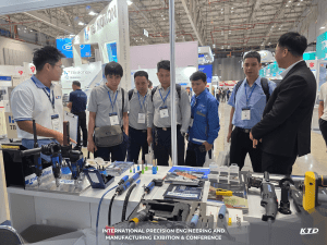 Kim Thanh Dong Makes a Mark at MTA Vietnam 2025 with a Range of Advanced Industrial Equipment - KIM THANH DONG - Thiết bị công nghiệp Vũng Tàu Customers visit Kim Thanh Dong booth